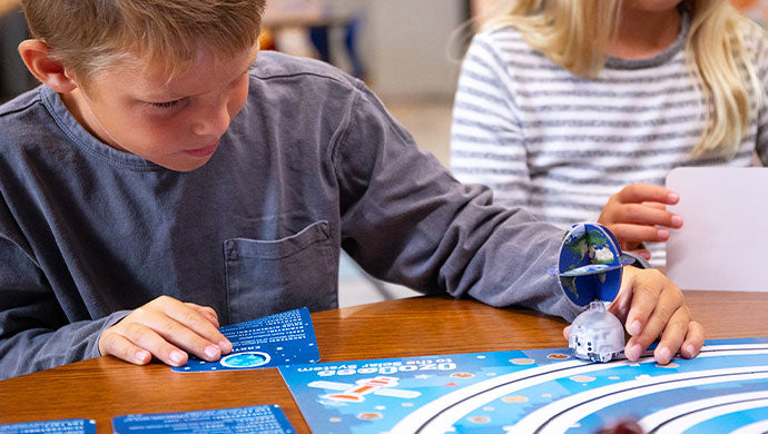 Ozobot-solar-system-steam-kit-features-new-web4